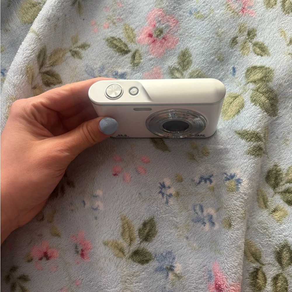 4K Ultra HD Digital Camera - White